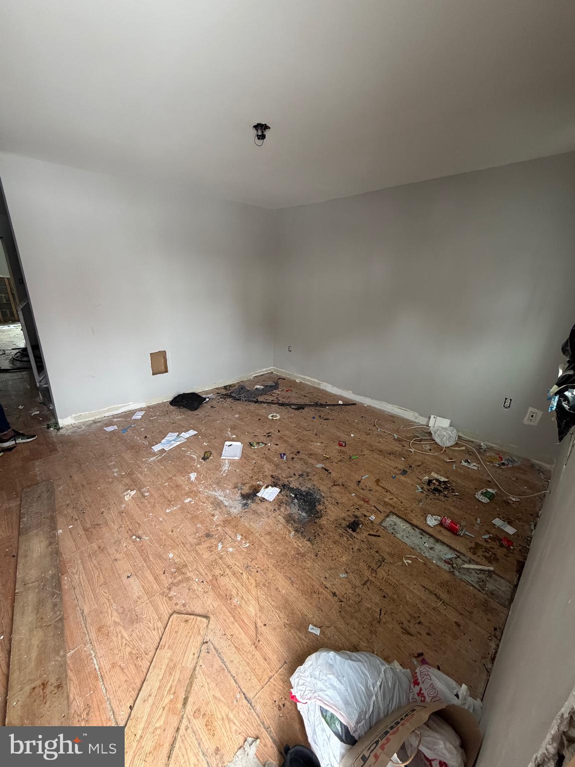 KENSINGTON - Residential