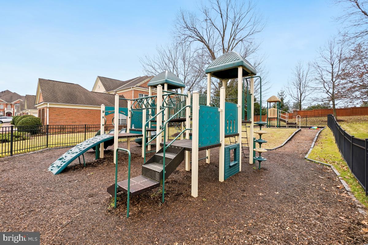 RUGBY ROAD - Residential