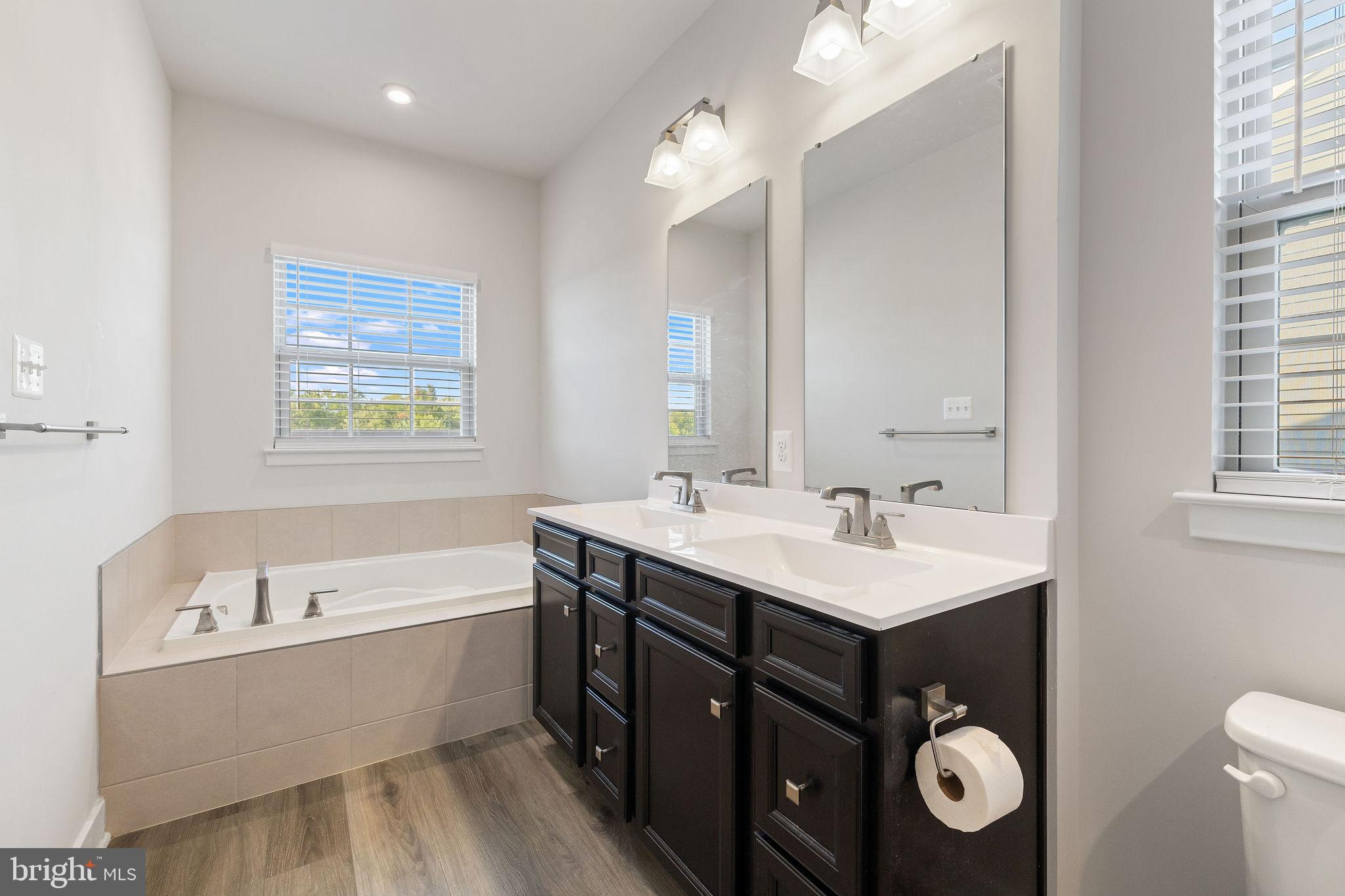 SIGNATURE CLUB - Residential Lease