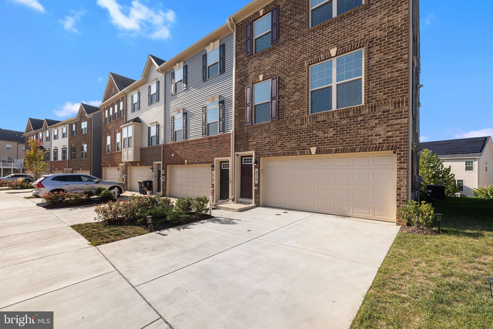 SIGNATURE CLUB - Residential Lease