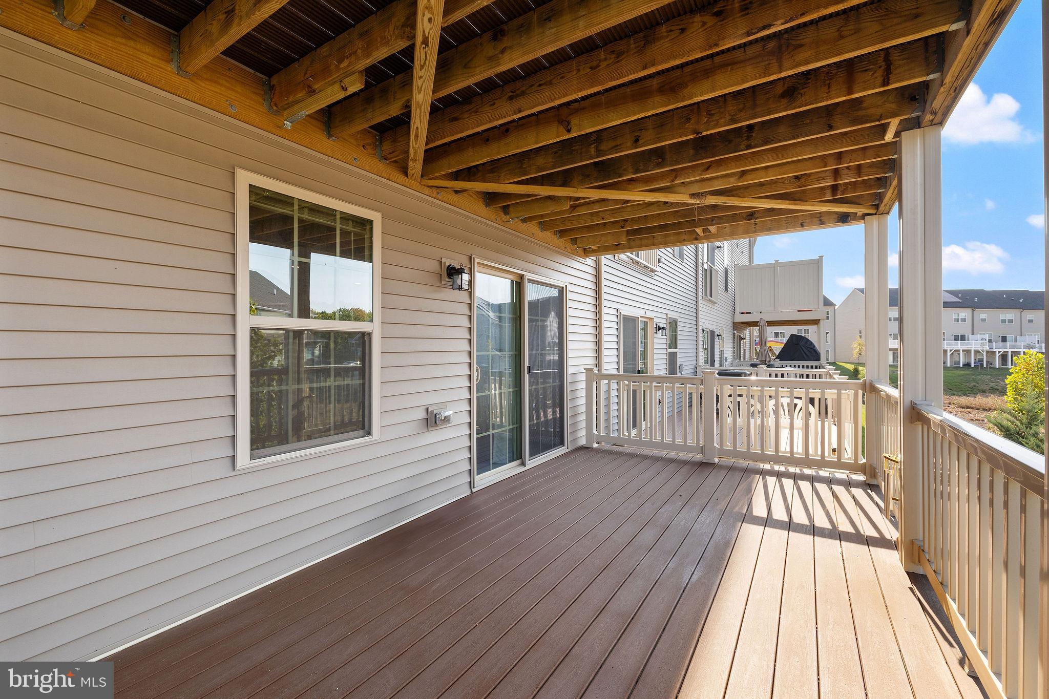 SIGNATURE CLUB - Residential Lease