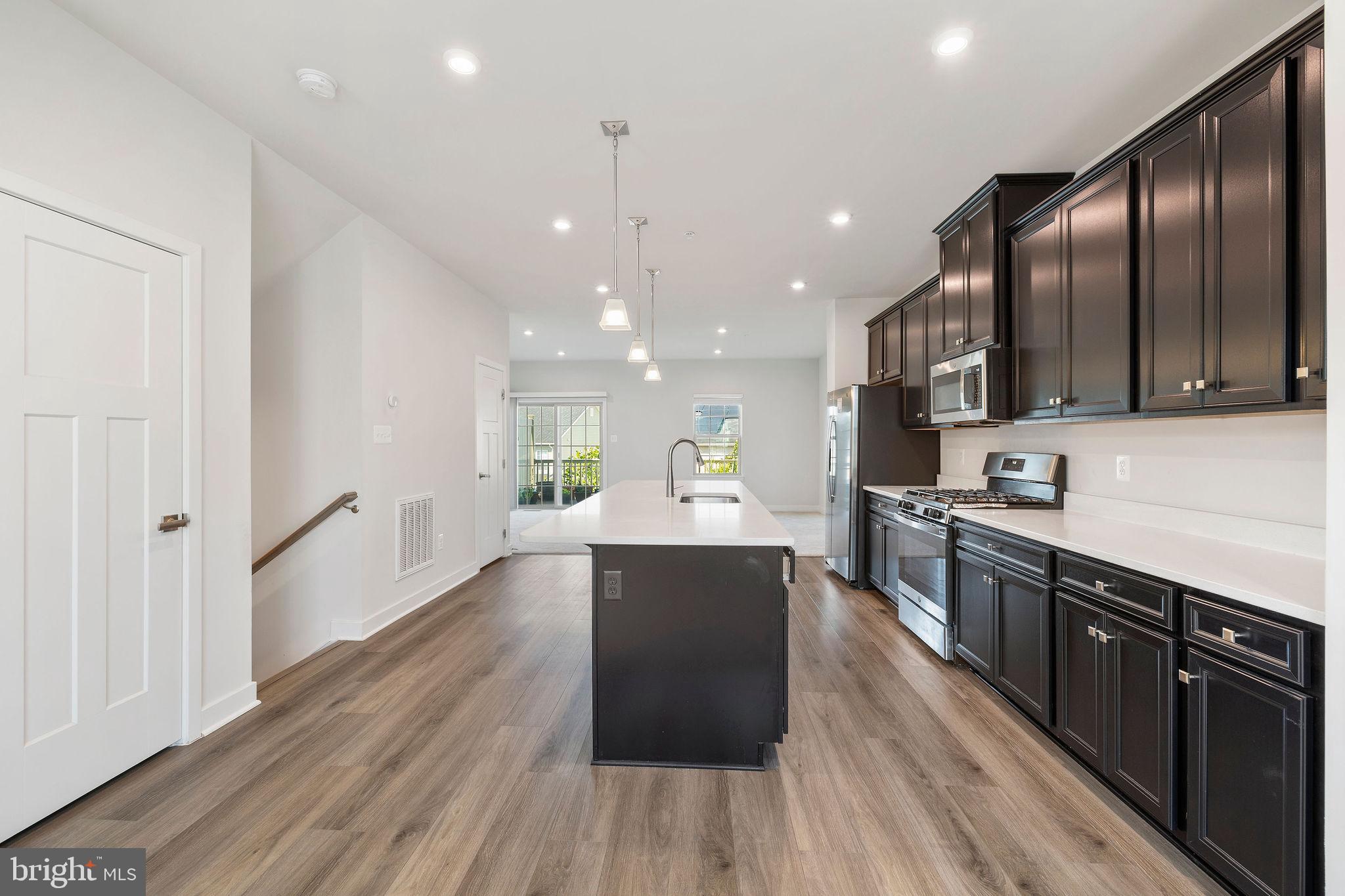 SIGNATURE CLUB - Residential Lease