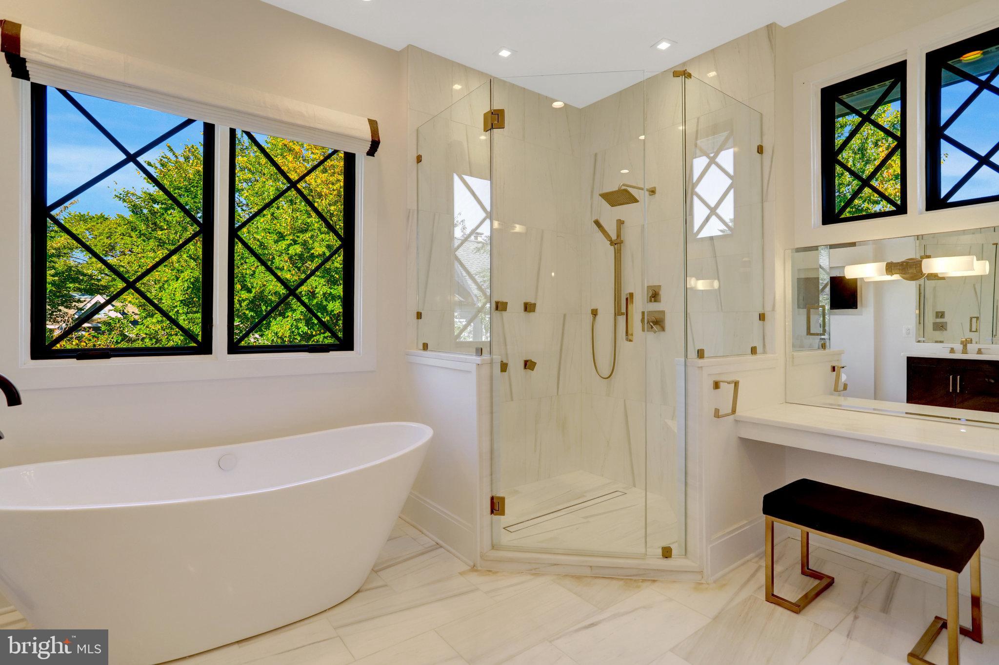 LYON PARK - Residential