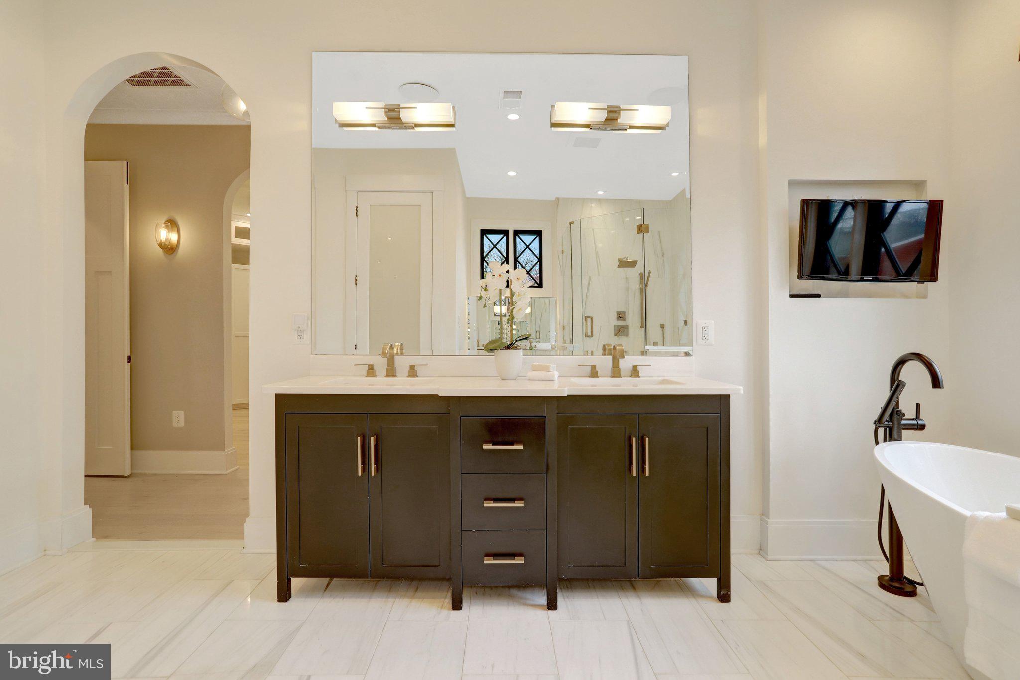 LYON PARK - Residential