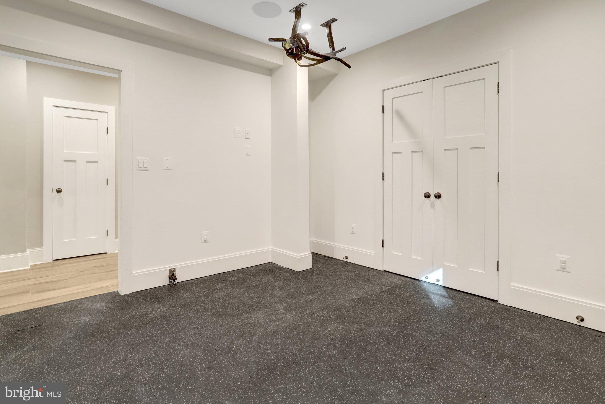 LYON PARK - Residential