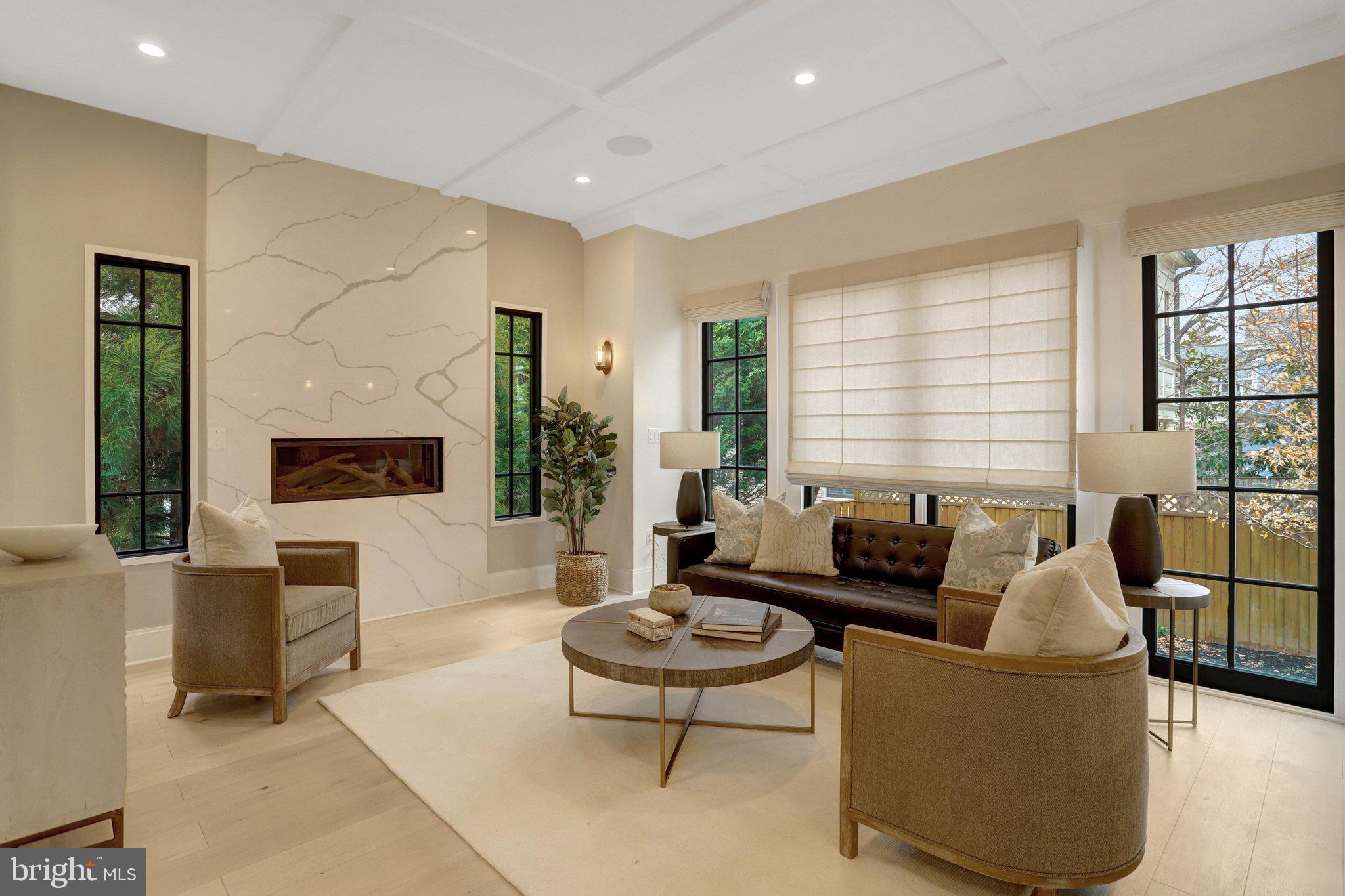 LYON PARK - Residential