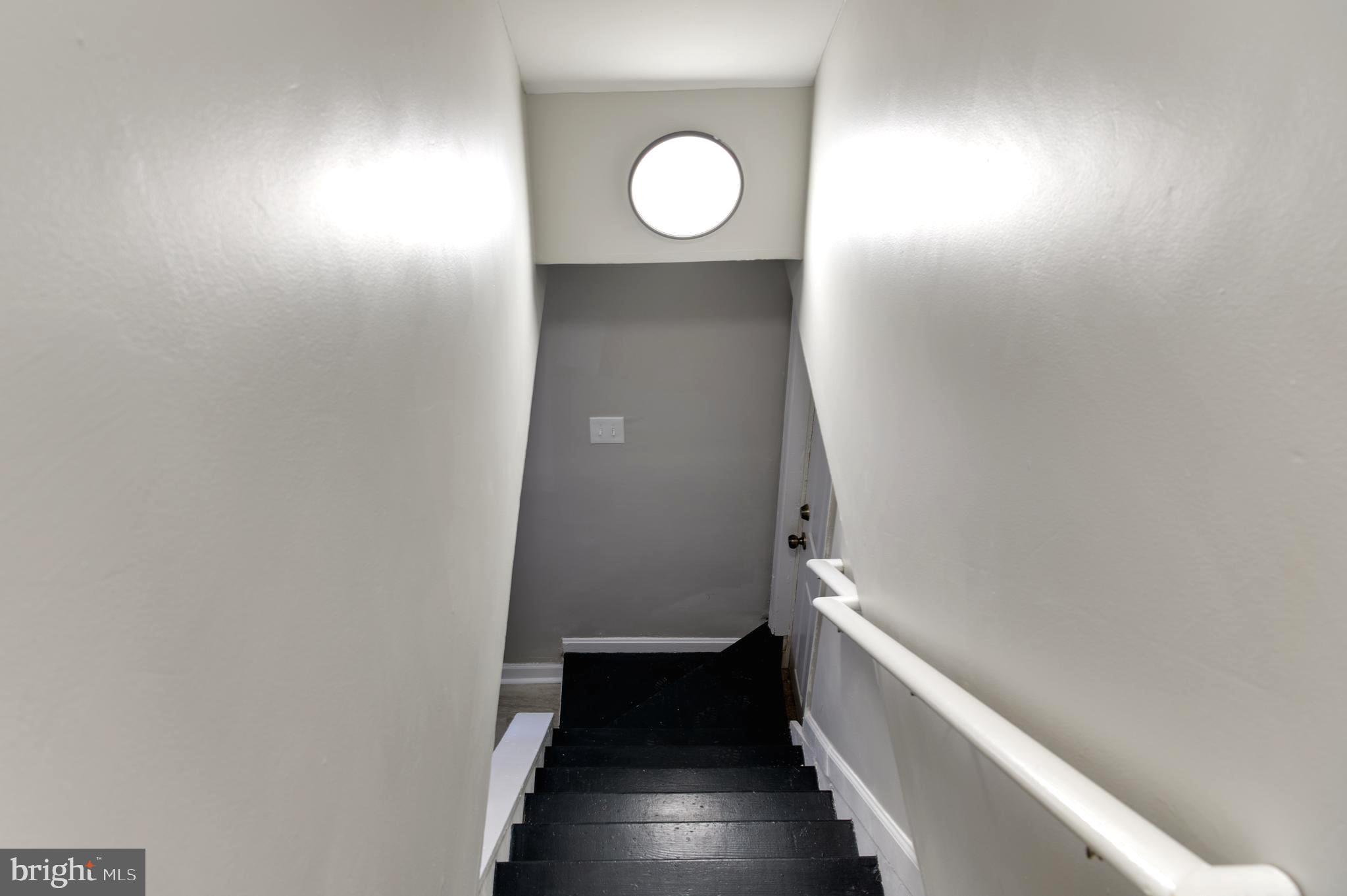 MIDWAY - Residential Lease