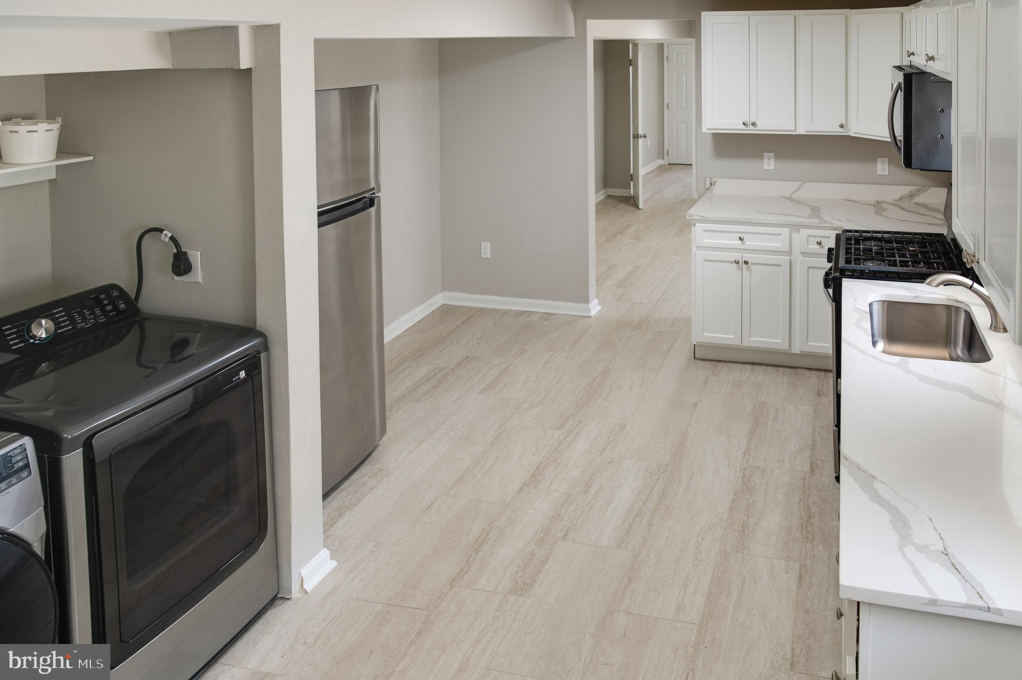 MIDWAY - Residential Lease