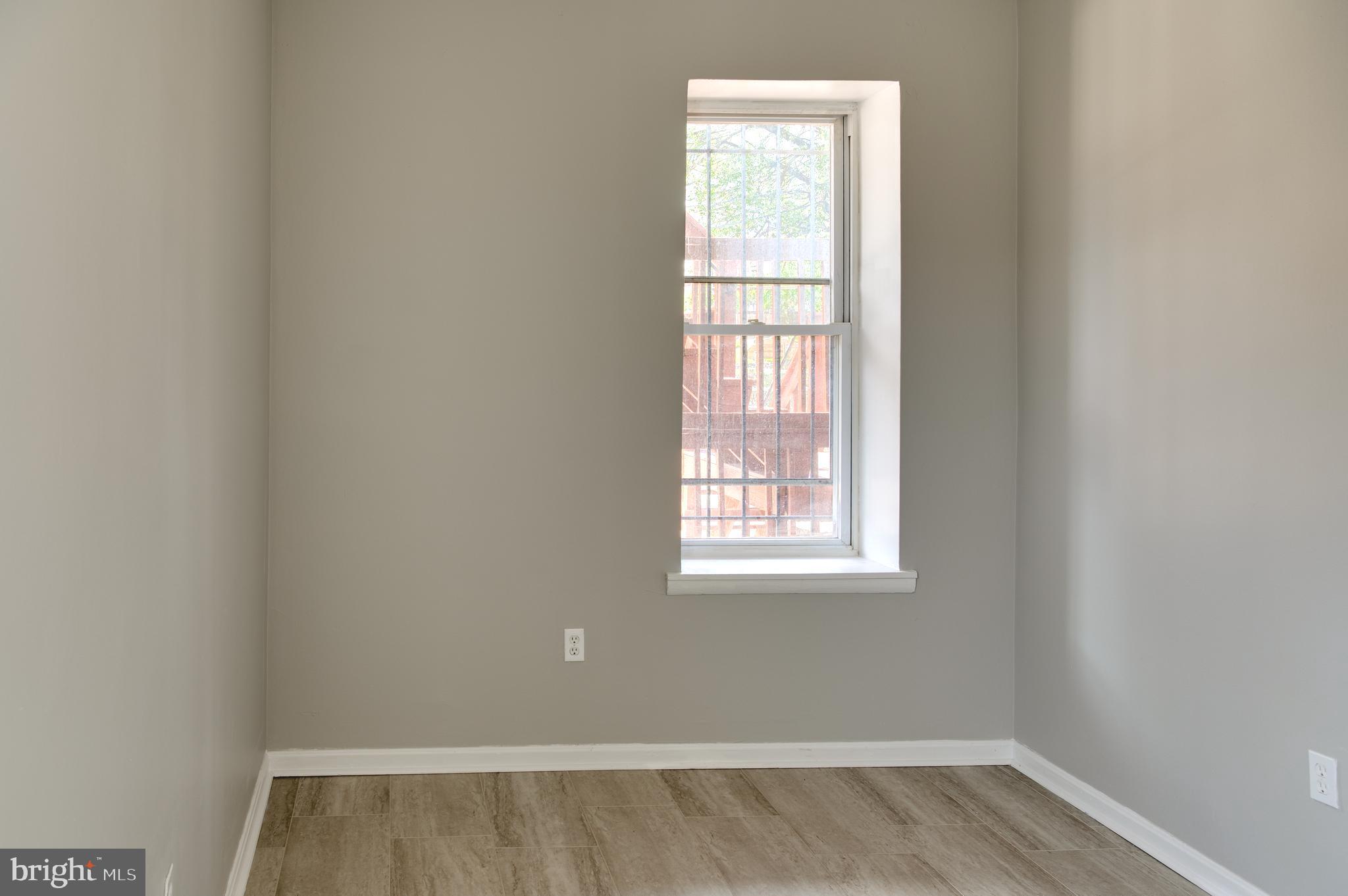MIDWAY - Residential Lease