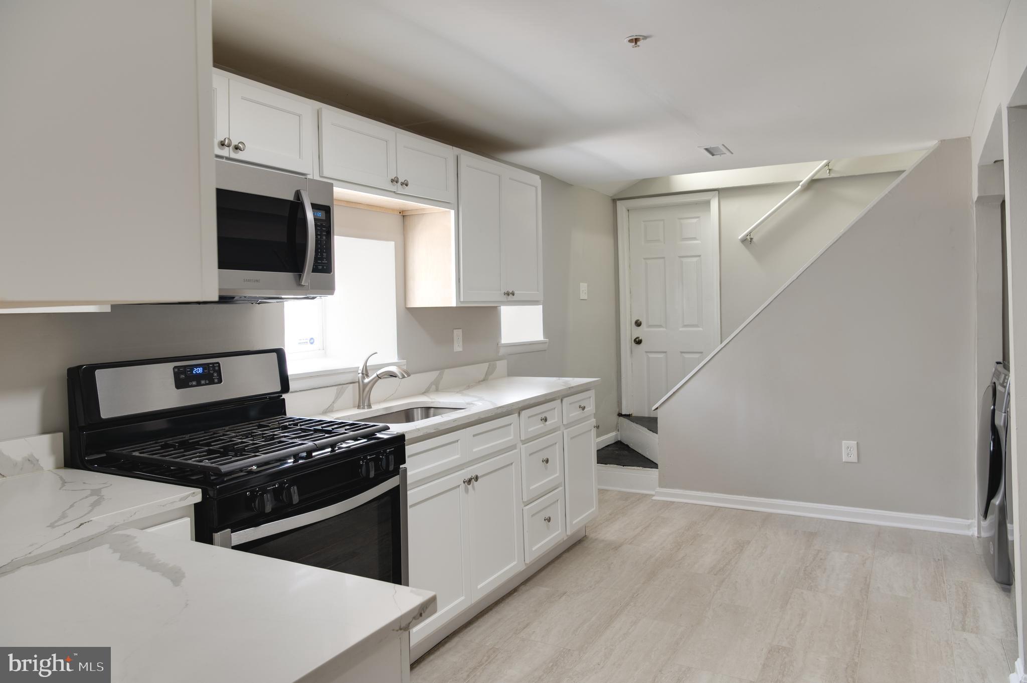 MIDWAY - Residential Lease