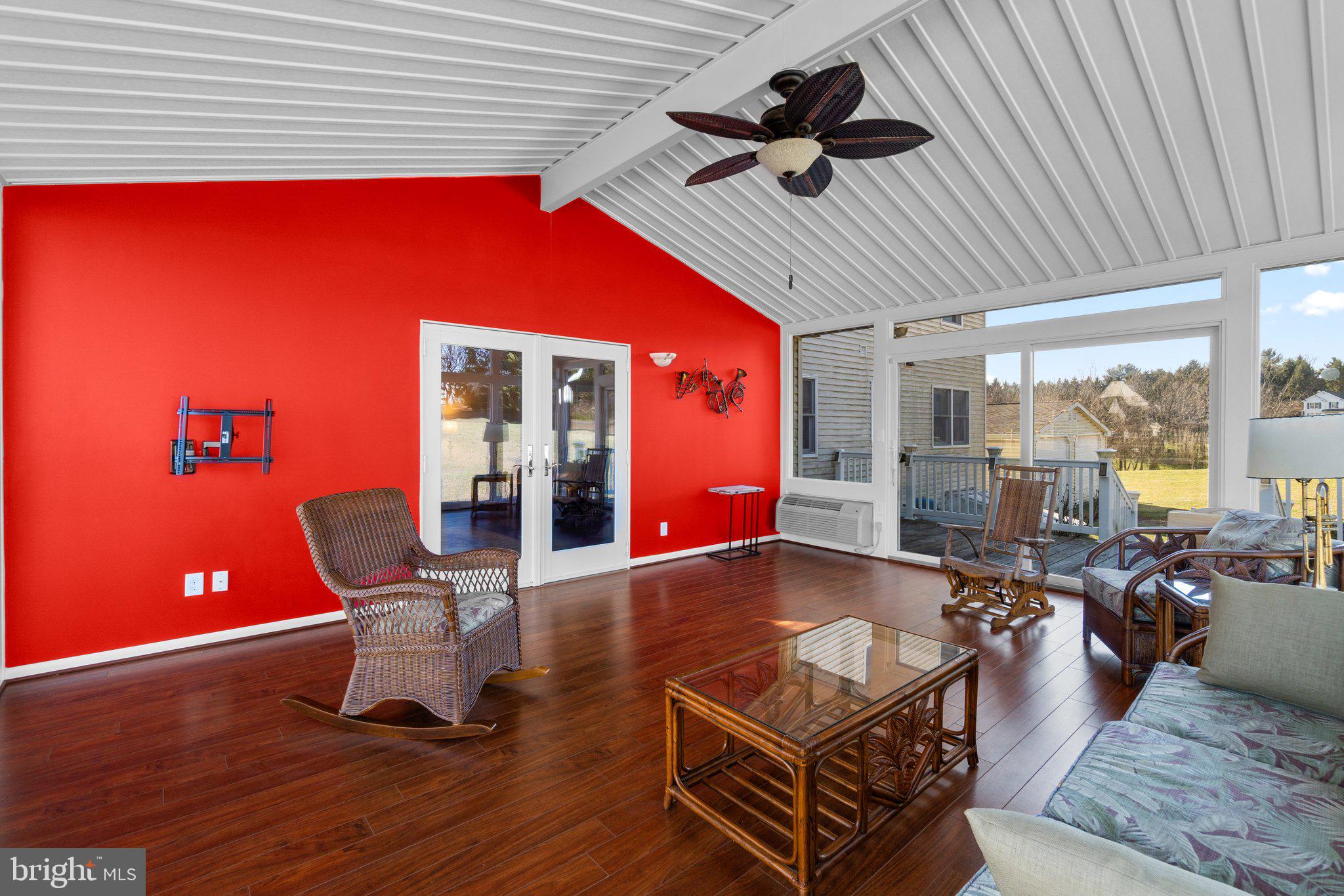 AURORA HILLS - Residential