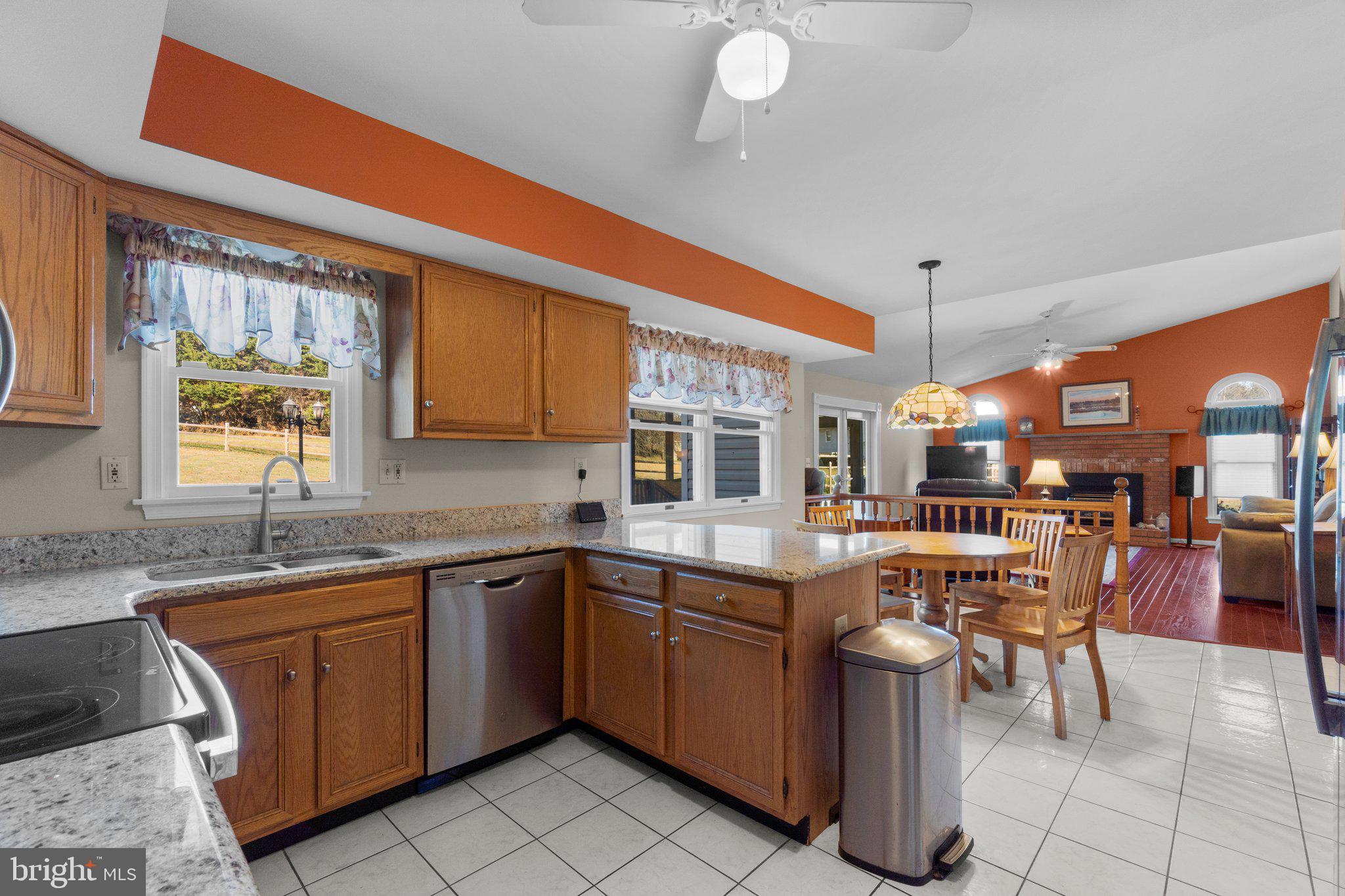 AURORA HILLS - Residential