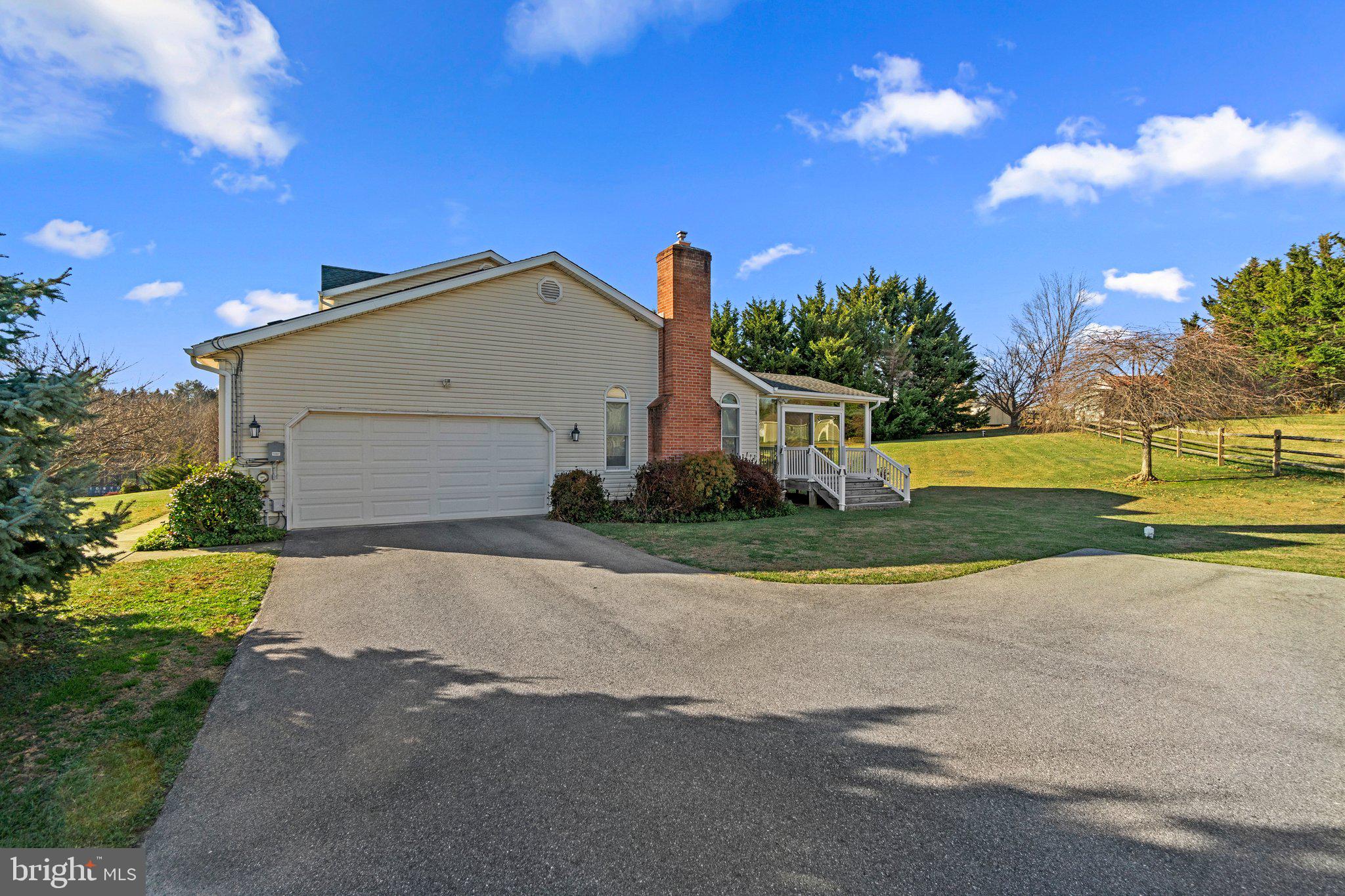 AURORA HILLS - Residential