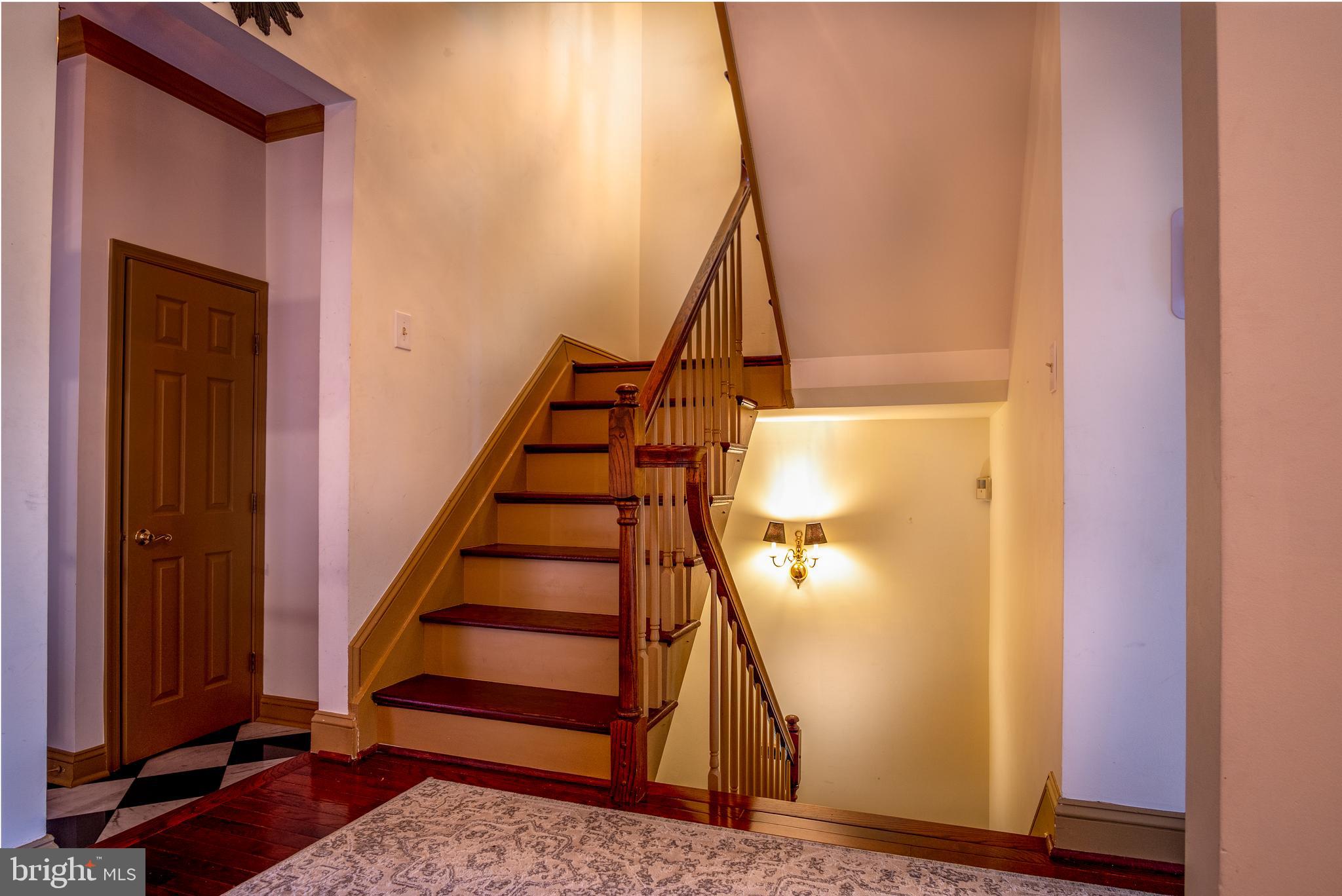 WELLINGTON WOODS - Residential Lease