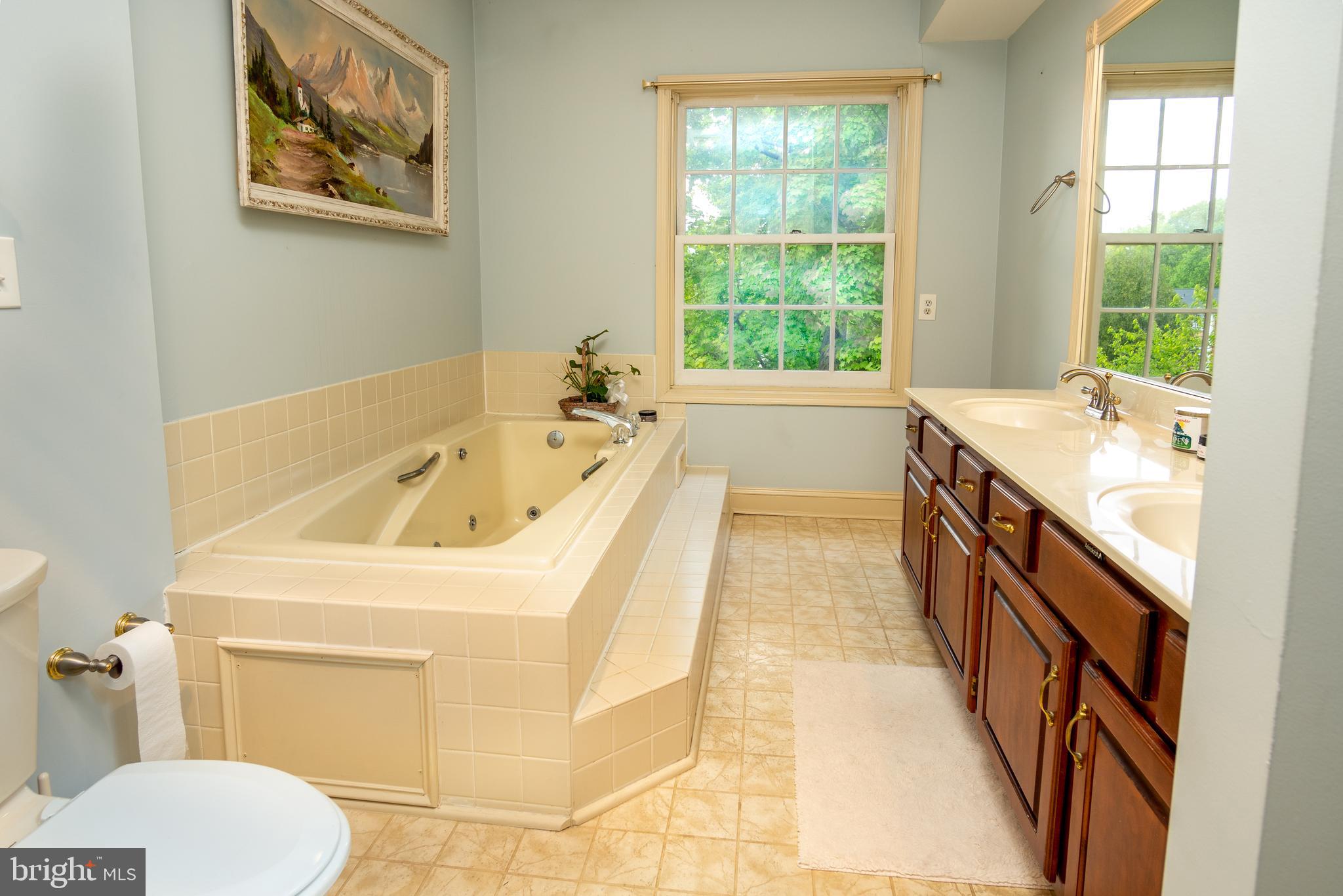 WELLINGTON WOODS - Residential Lease