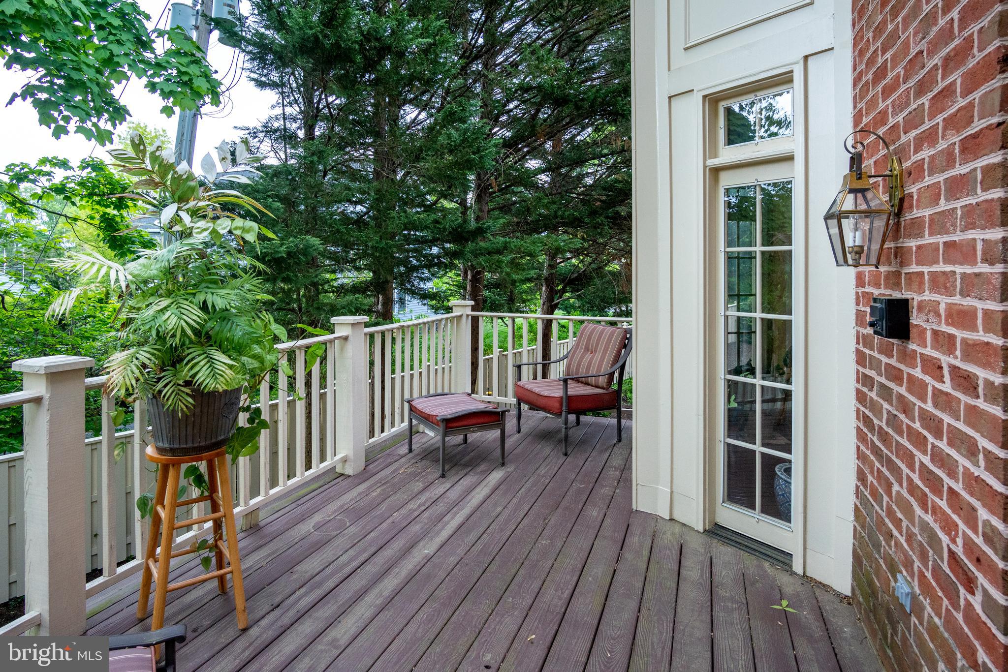 WELLINGTON WOODS - Residential Lease