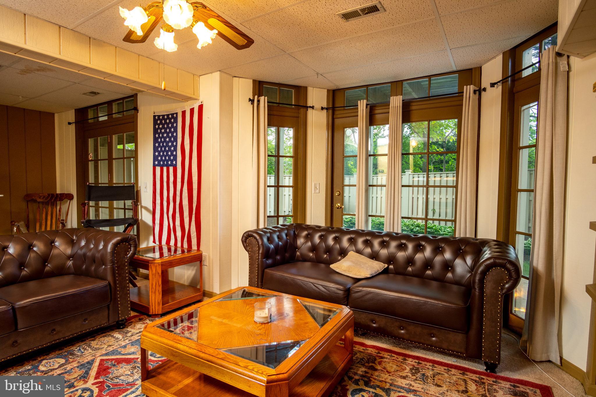 WELLINGTON WOODS - Residential Lease