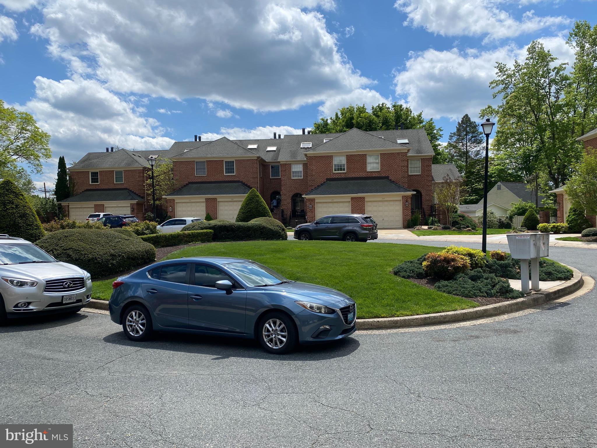 WELLINGTON WOODS - Residential Lease