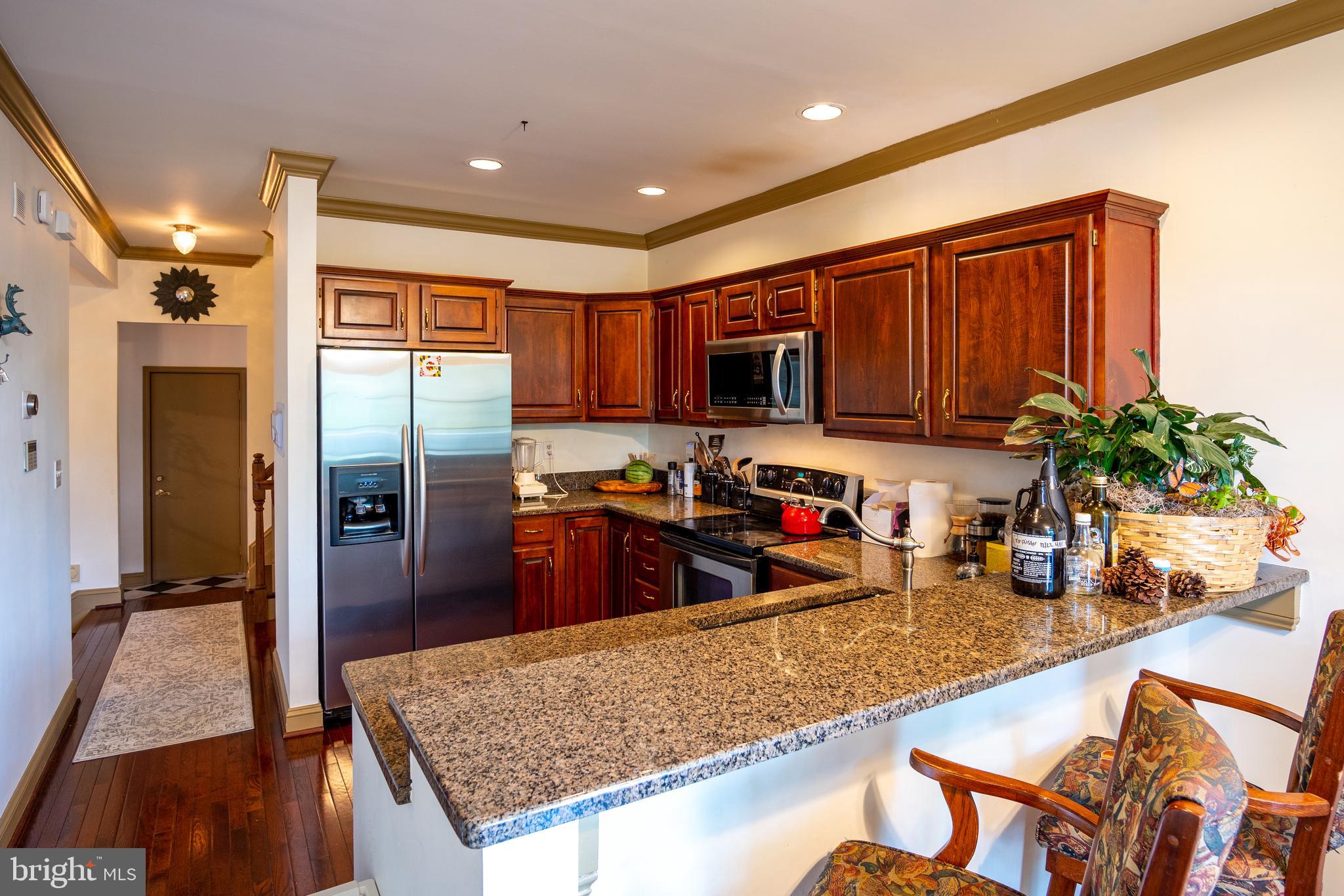 WELLINGTON WOODS - Residential Lease