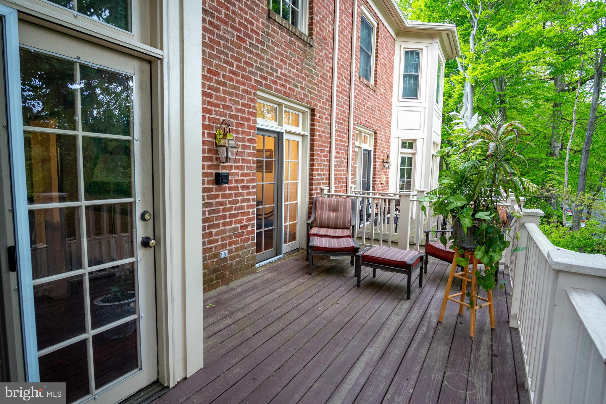 WELLINGTON WOODS - Residential Lease