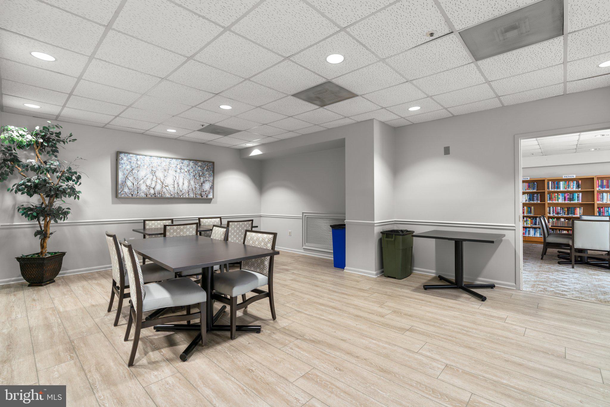 FAIRWAYS NORTH - Residential