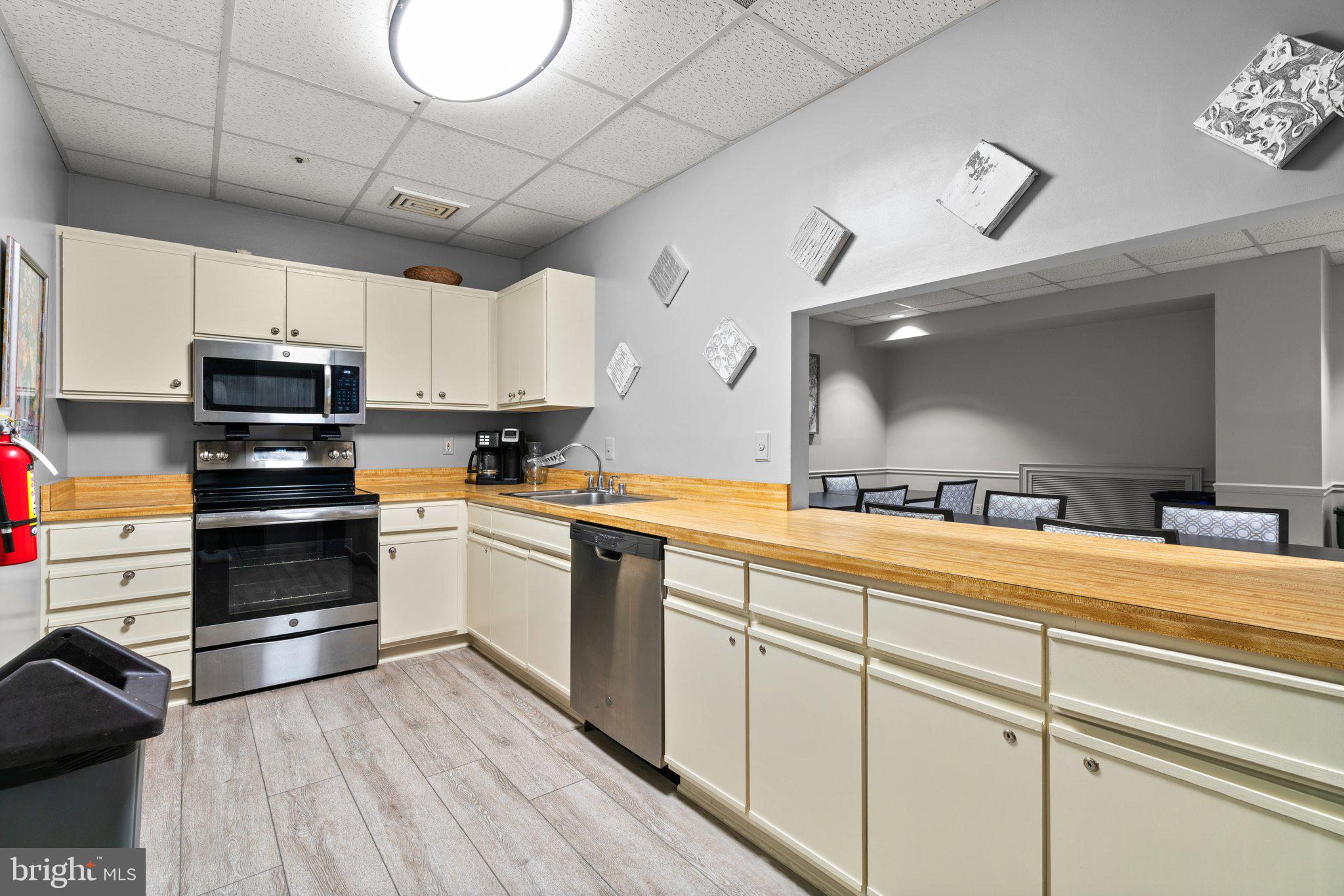 FAIRWAYS NORTH - Residential