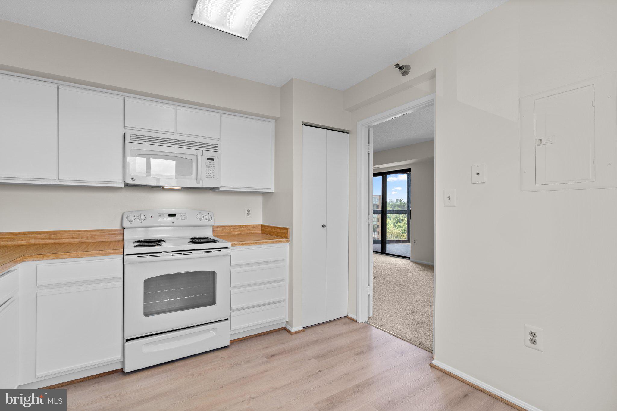 FAIRWAYS NORTH - Residential