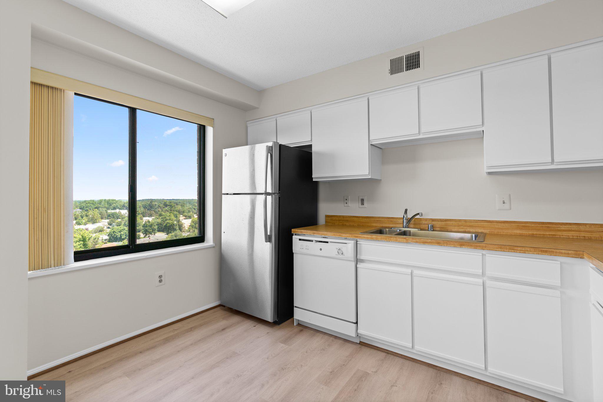 FAIRWAYS NORTH - Residential