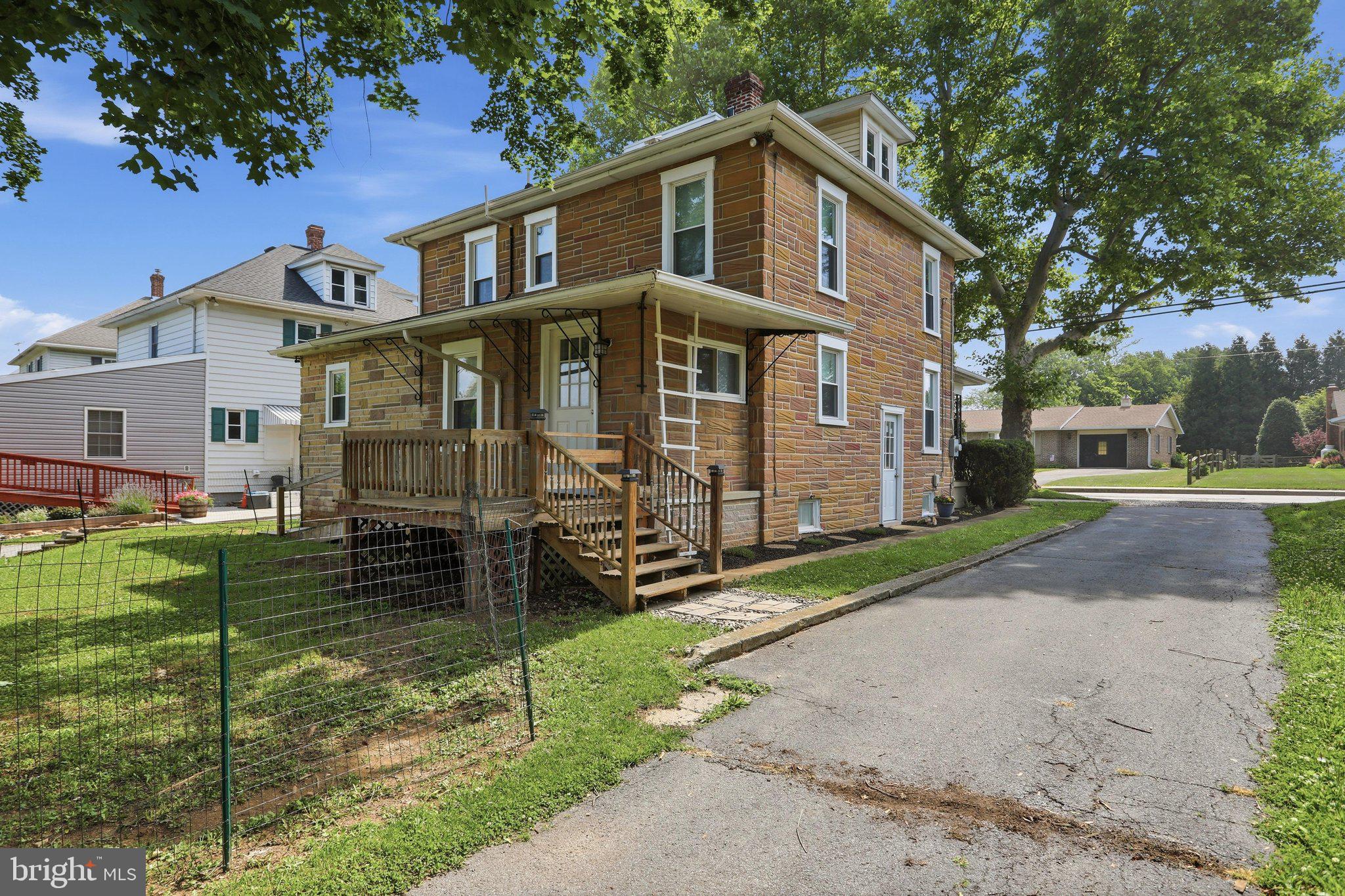 552 N ALLISON STREET