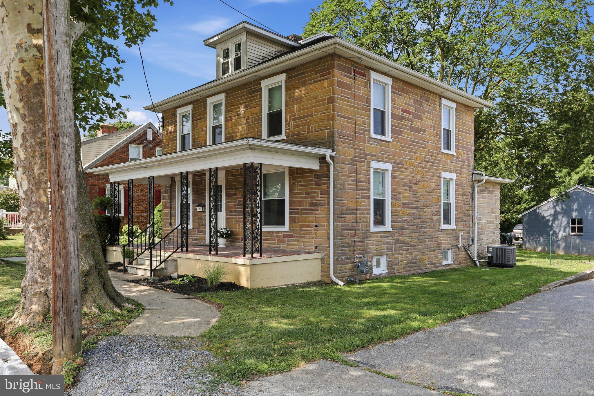 552 N ALLISON STREET