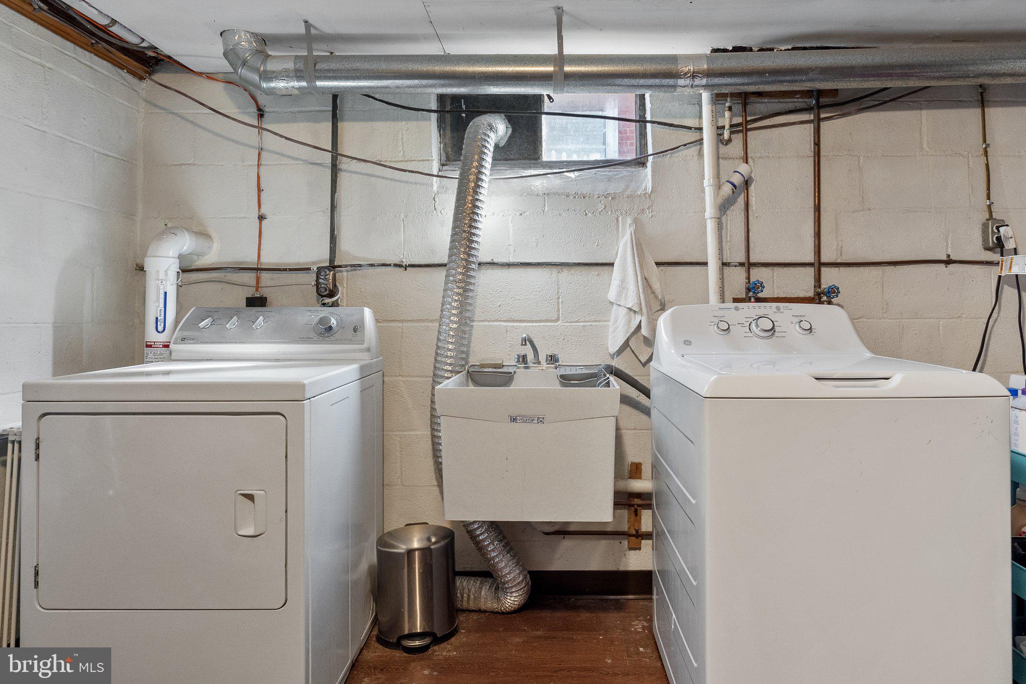 BELLVIEW HEIGHTS - Residential