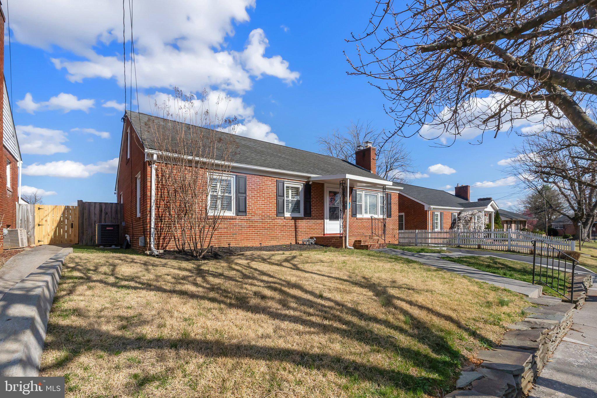 BELLVIEW HEIGHTS - Residential