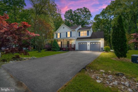 Photo of 1005 Hawk Channel Court, WEST RIVER, MD 20778 (MLS # MDAA2143334)