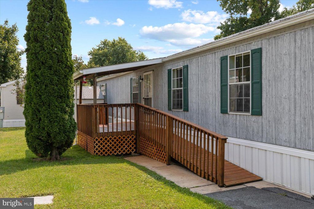 Photo of 23 OPAL DR, LITITZ, PA 17543 (MLS # PALA2025258)