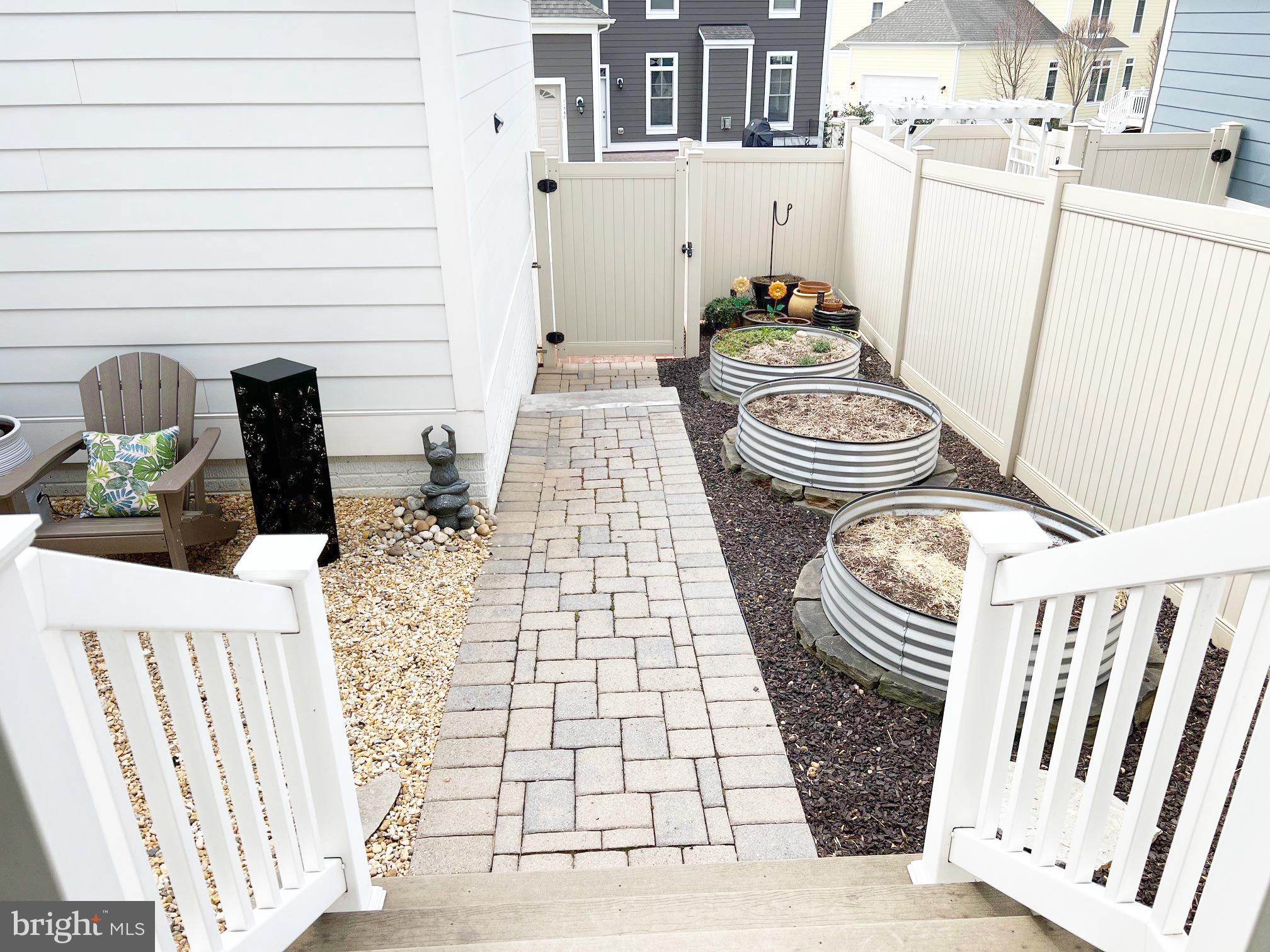 MAPLE LAWN - Residential