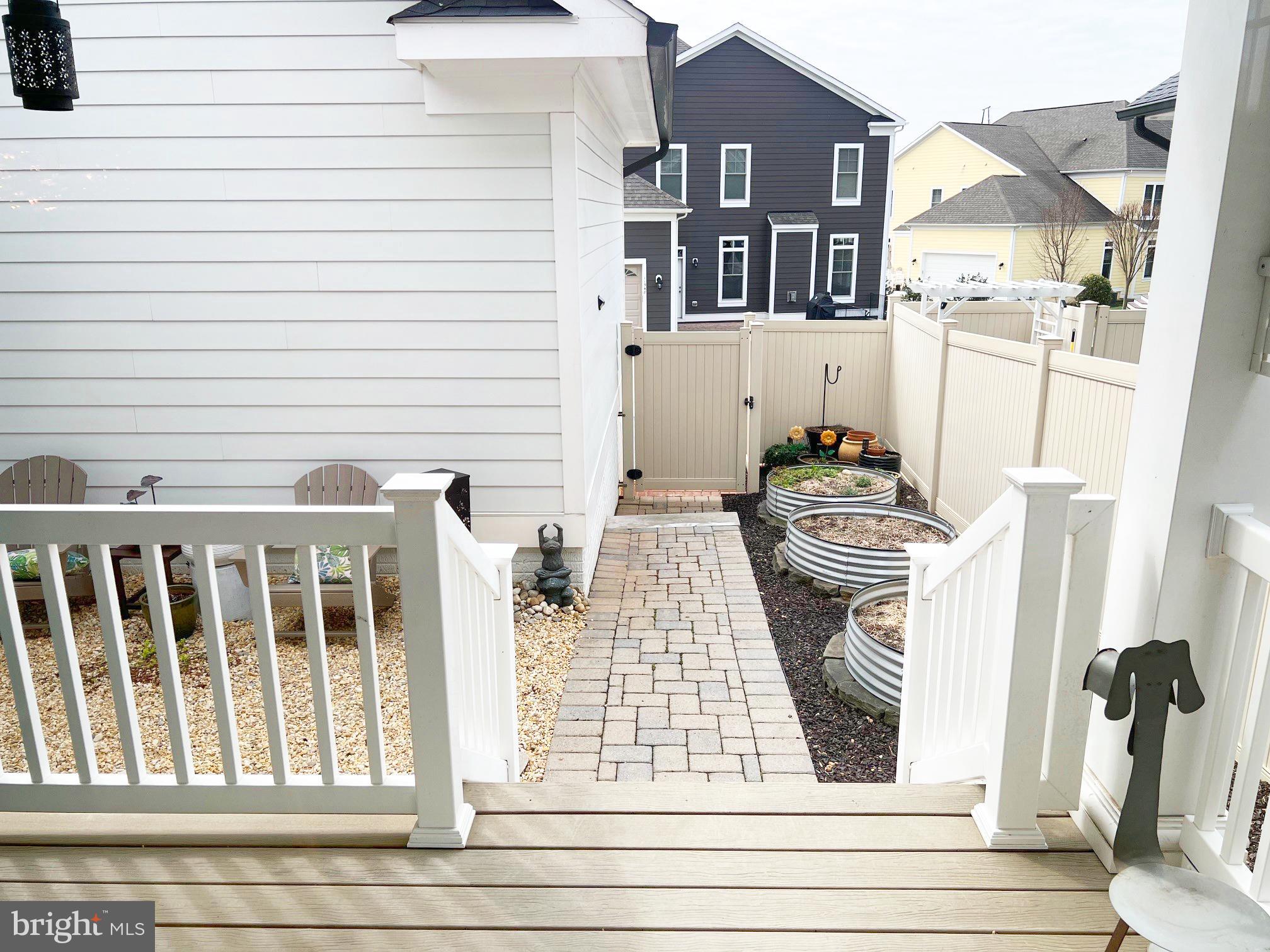 MAPLE LAWN - Residential