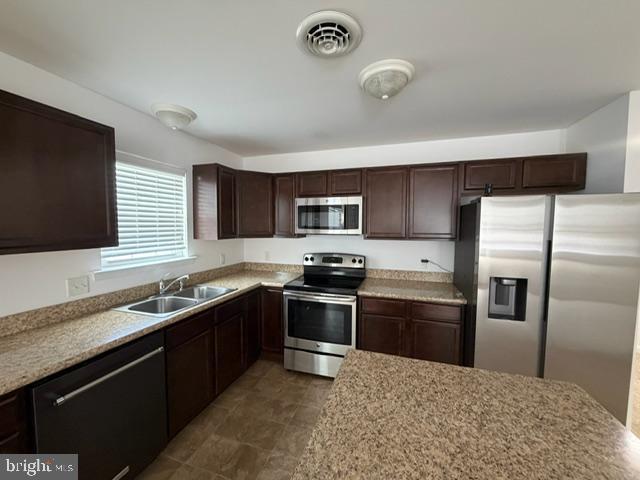 GREENS AT WYOMING - Residential