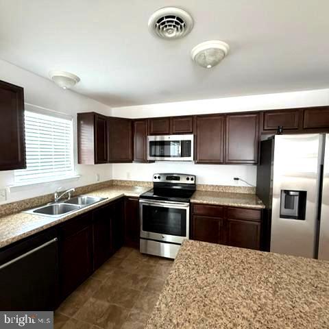 GREENS AT WYOMING - Residential