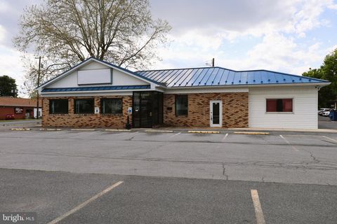 Photo of 730 S Potomac St, WAYNESBORO, PA 17268 (MLS # PAFL2034448)