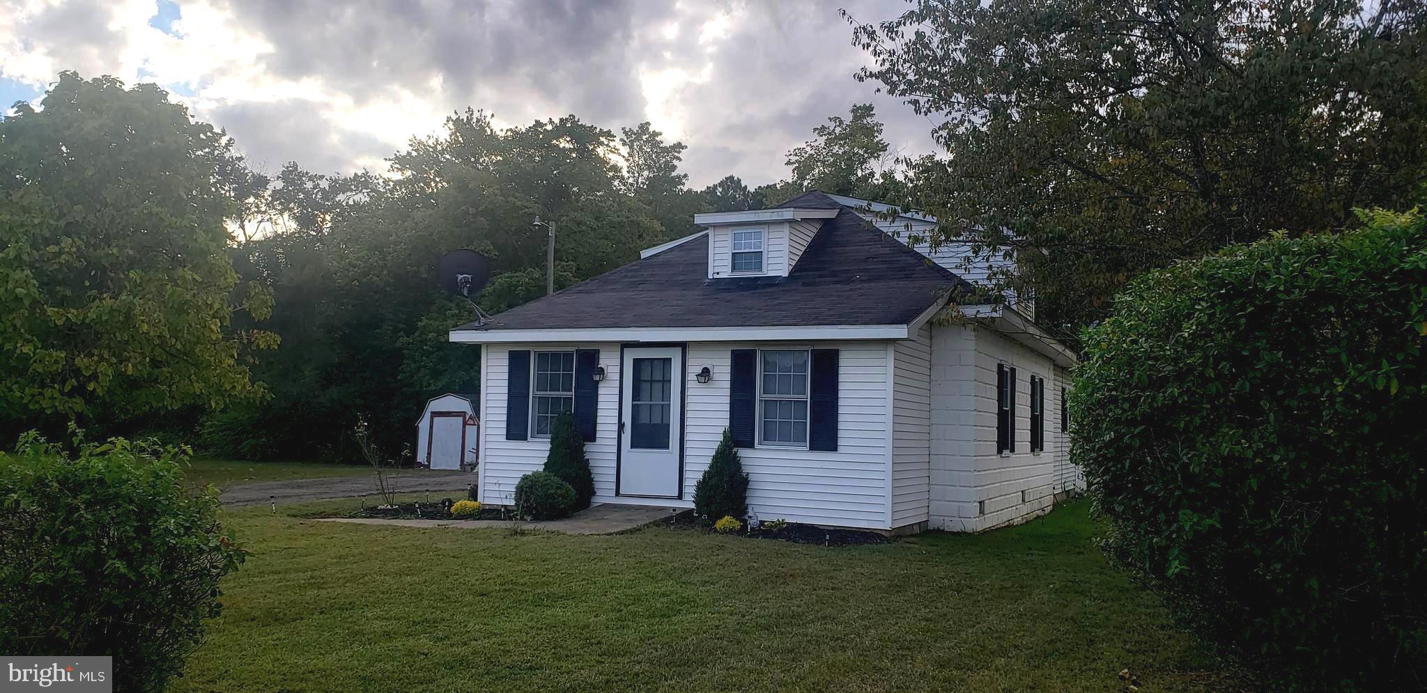 2766 VETERANS DRIVE