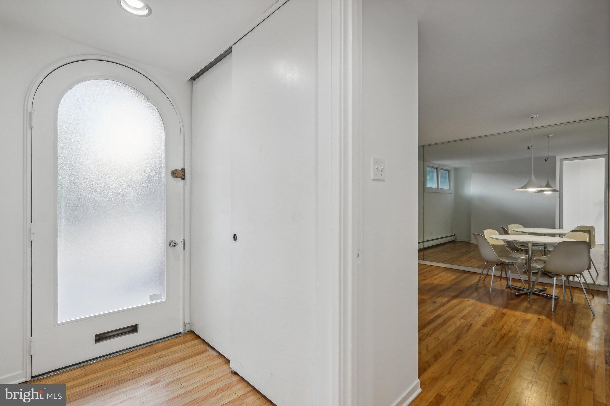 SOCIETY HILL - Residential