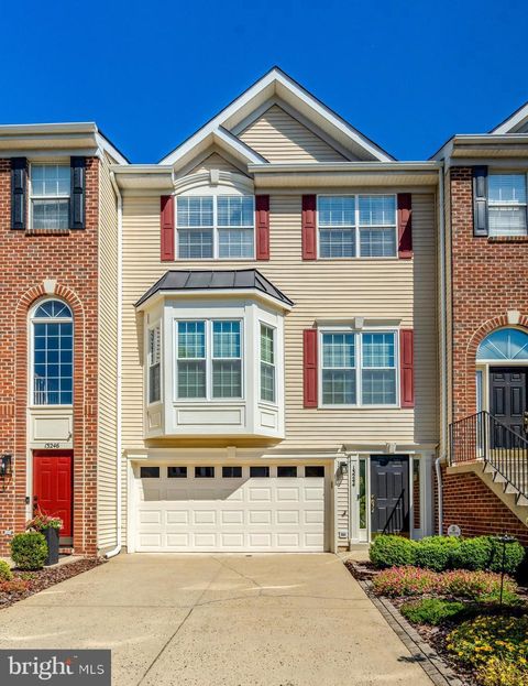 13244 MAPLE CREEK LANE CENTREVILLE VA 20120