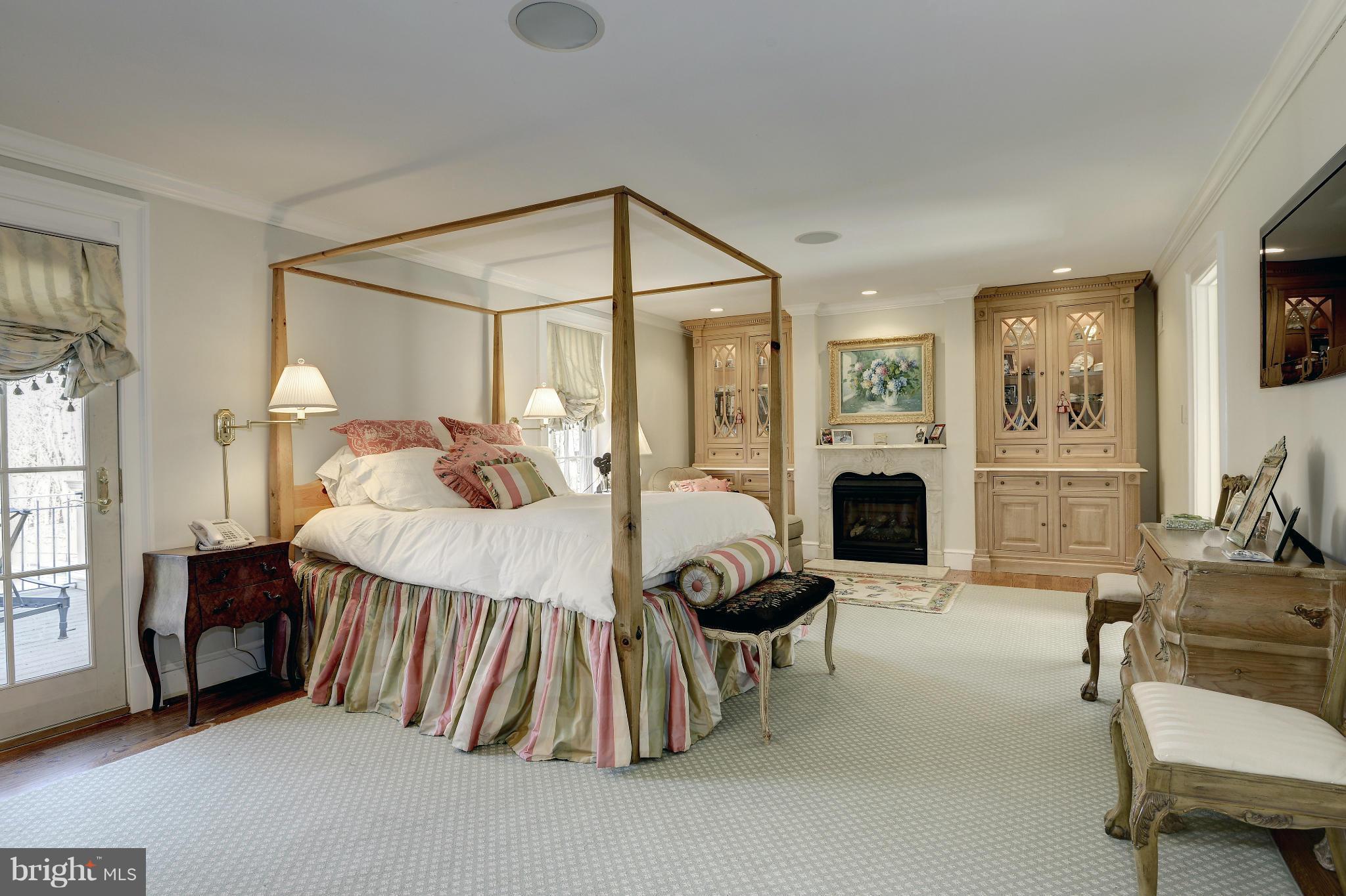 POTOMAC FALLS - Residential