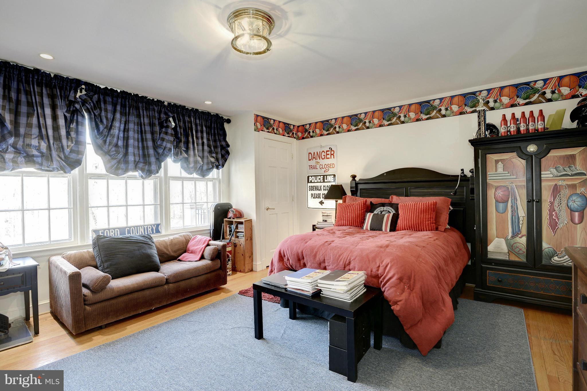 POTOMAC FALLS - Residential