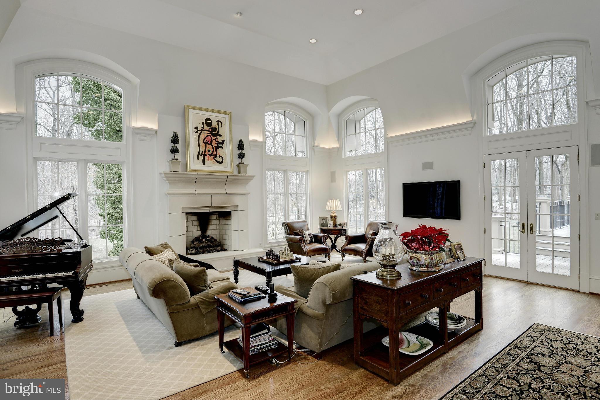 POTOMAC FALLS - Residential