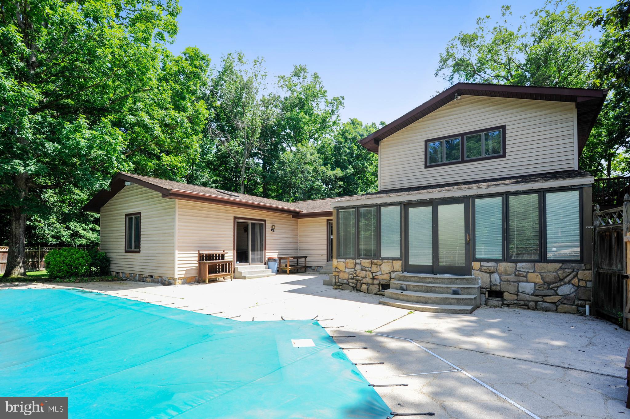 NEW ENGLAND ESTATES - Residential