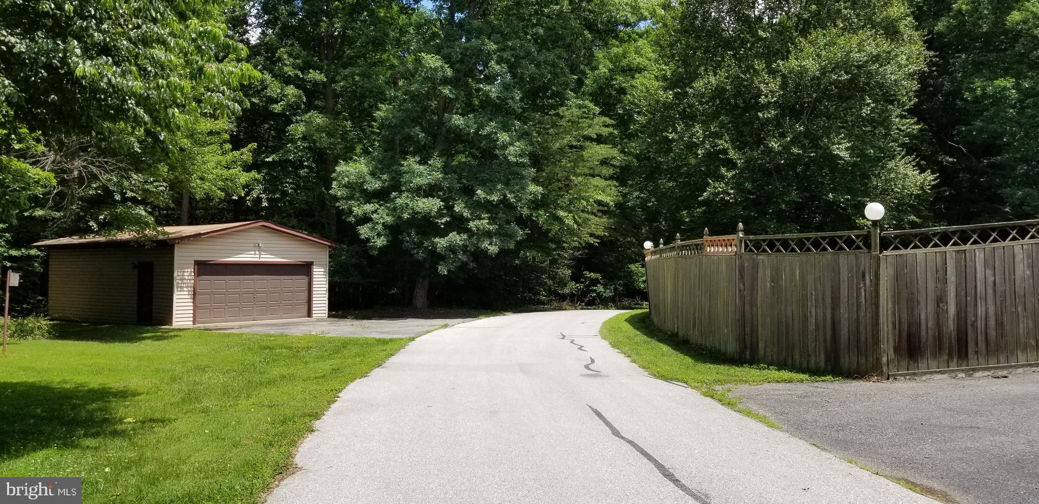 NEW ENGLAND ESTATES - Residential