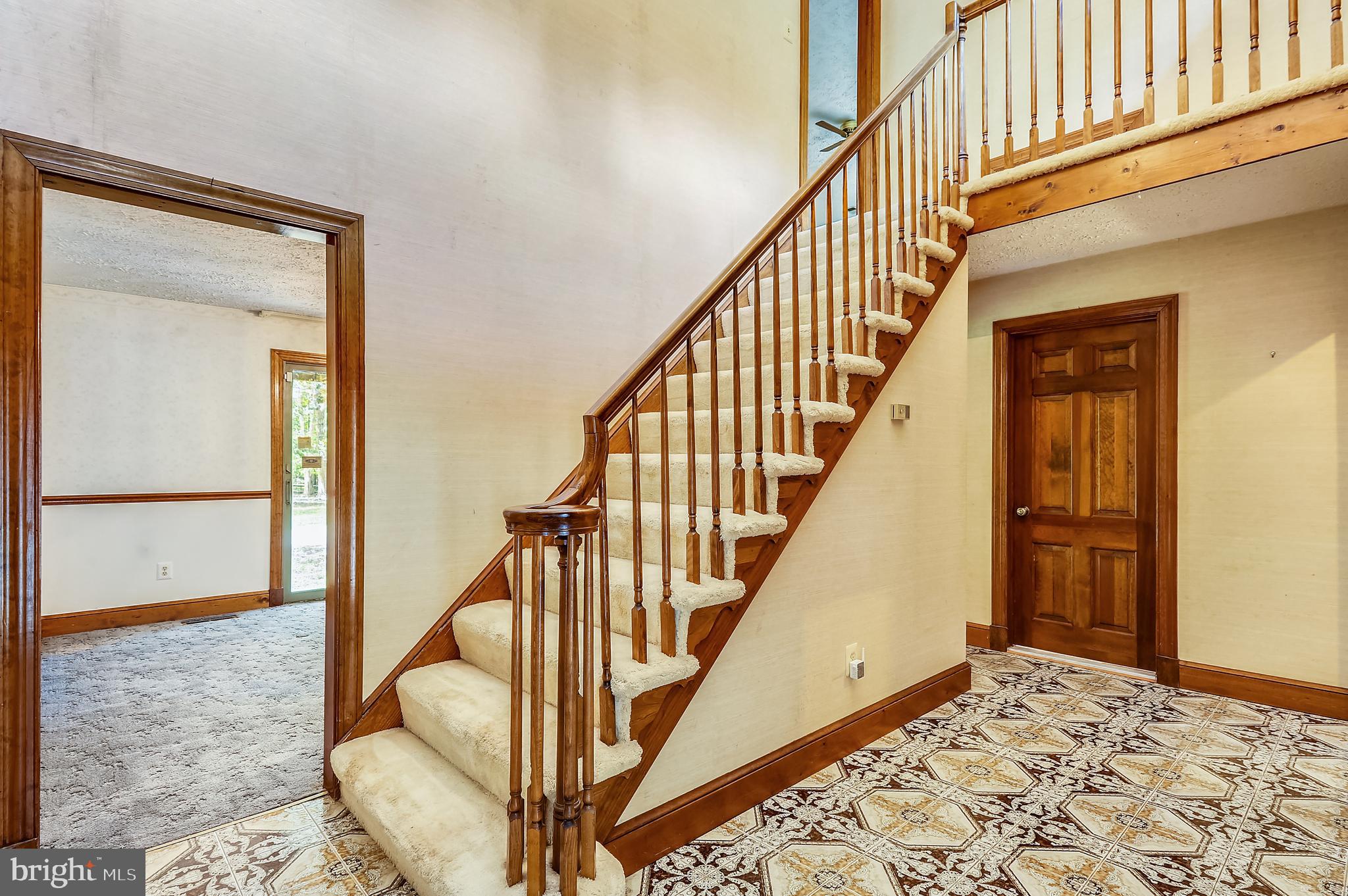 NEW ENGLAND ESTATES - Residential