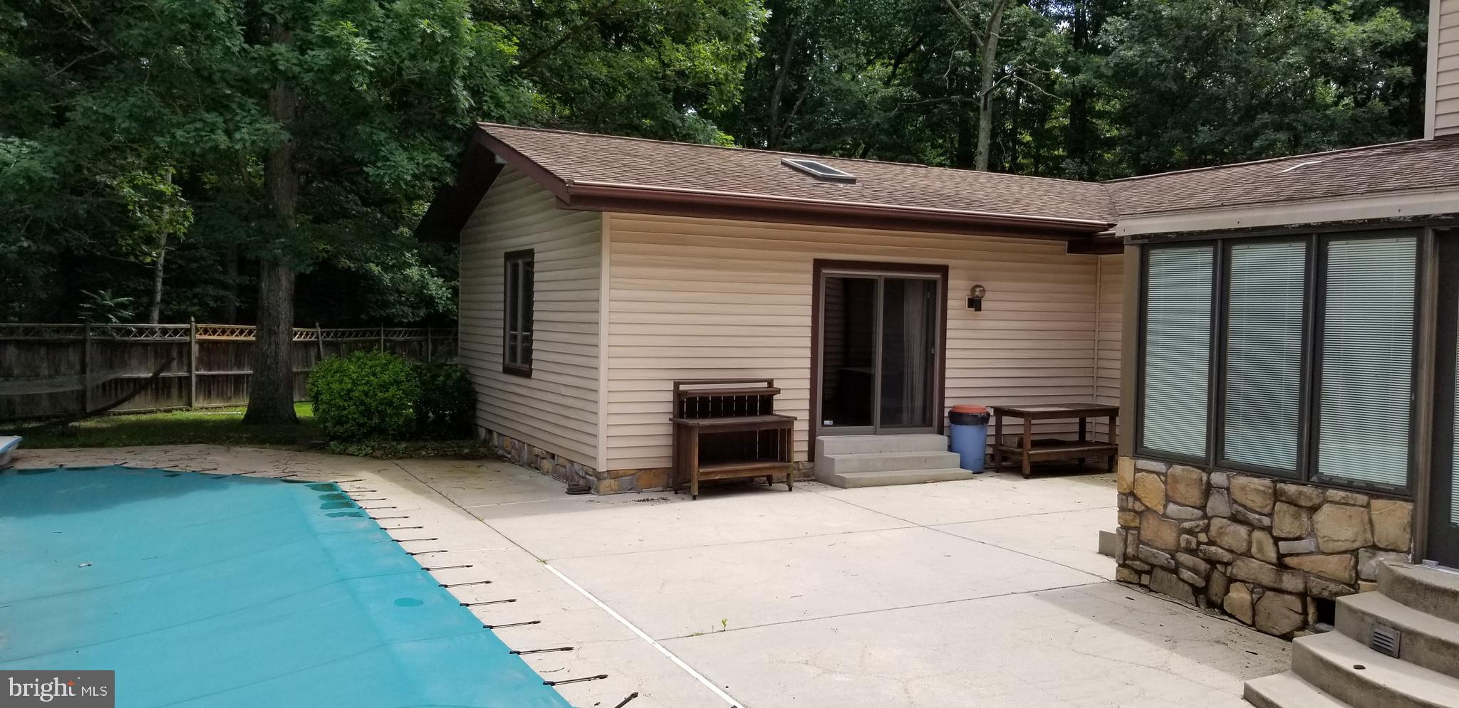 NEW ENGLAND ESTATES - Residential