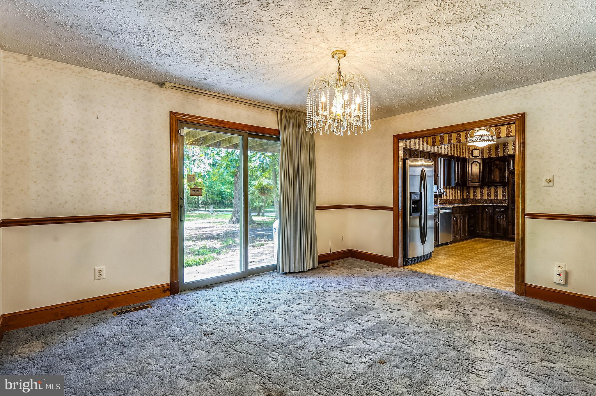 NEW ENGLAND ESTATES - Residential